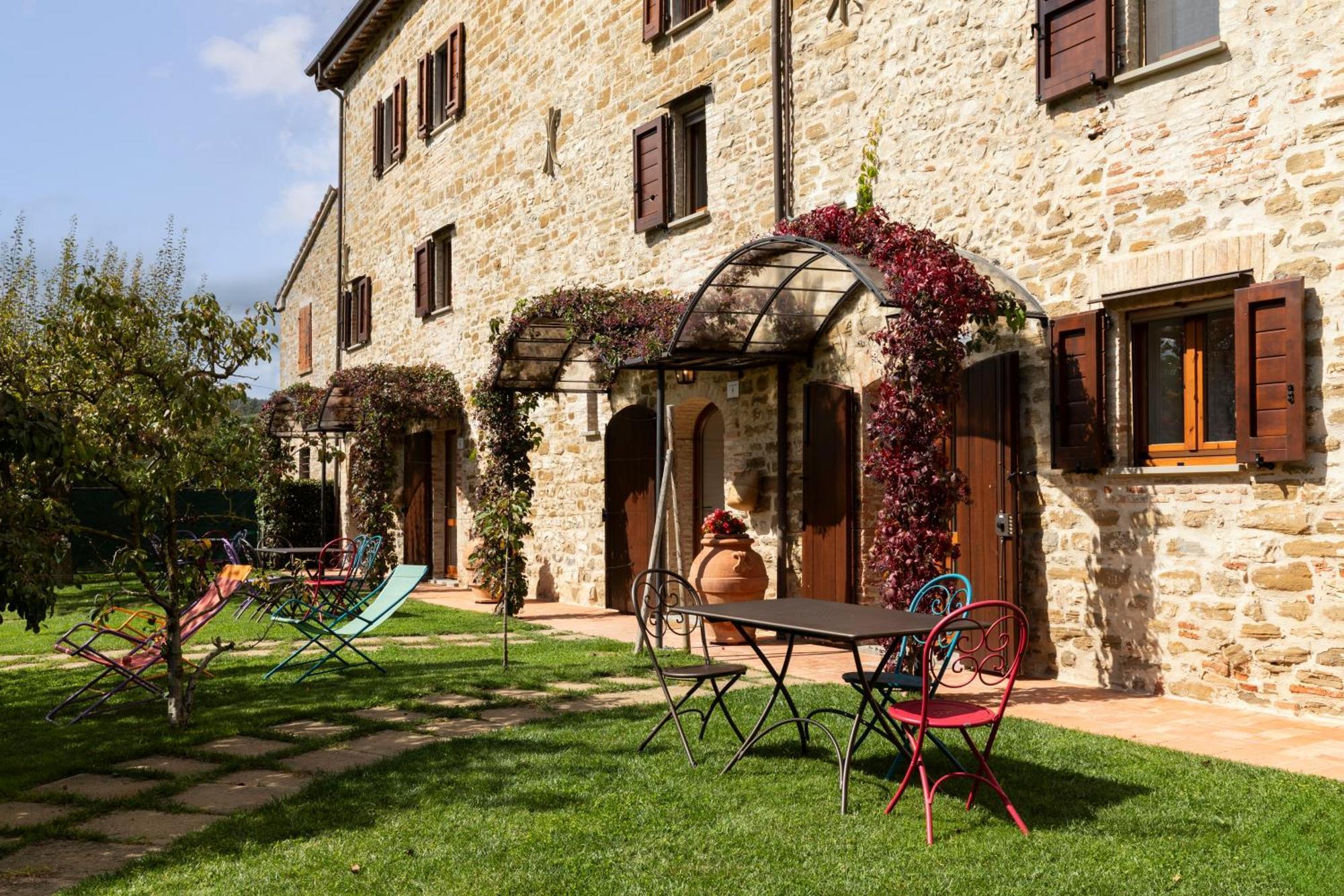 Agriturismo I Gelsi Di Santa Cristina Farm stay Gubbio